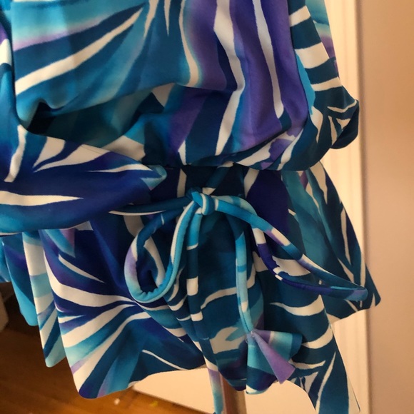 Belted Tankini Swim Top - Picture 4 of 5